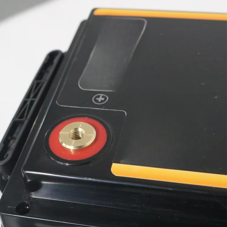 Akumulator litowo-żelazowo-fos – Lifepo4 Battery Pack recenzja i cena